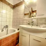 Cozy Family Friendly With Large Garden Close To Beaches - Dirella 公寓 Kynopiástai
