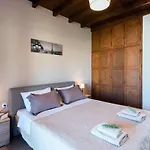 Cozy Family Friendly With Large Garden Close To Beaches - Dirella Kynopiástai