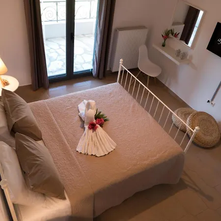 Cozy Family Friendly With Large Garden Close To Beaches - Dirella