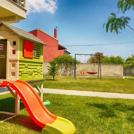 Cozy Family Friendly With Large Garden Close To Beaches - Dirella Apartment *