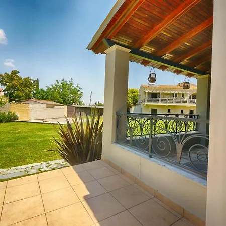 Apartment Cozy Family Friendly With Large Garden Close To Beaches - Dirella *