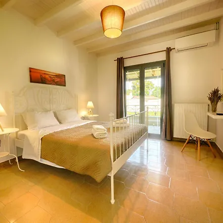 Cozy Family Friendly With Large Garden Close To Beaches - Dirella *