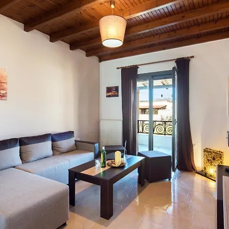 Cozy Family Friendly With Large Garden Close To Beaches - Dirella Apartment Kynopiastai