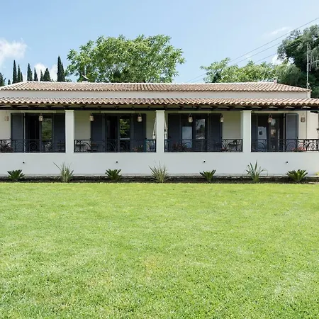 Cozy Family Friendly With Large Garden Close To Beaches - Dirella Apartamento
