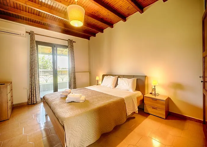 Cozy Family Friendly With Large Garden Close To Beaches - Dirella * Kynopiástai