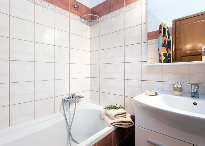 Cozy Family Friendly With Large Garden Close To Beaches - Dirella