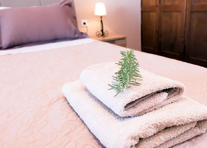 Cozy Family Friendly With Large Garden Close To Beaches - Dirella * Kynopiástai