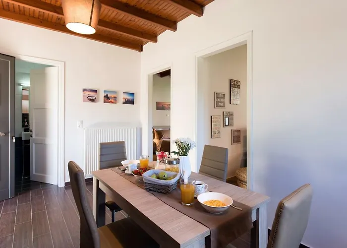 Apartamento Cozy Family Friendly With Large Garden Close To Beaches - Dirella *